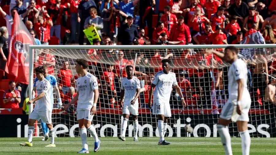 صفقات ريال مدريد الجديدة: "180 مليون يورو" في مهب الريح وإحباط يسيطر على الإدارة! 5 HFJeV DWYAAwo6Z